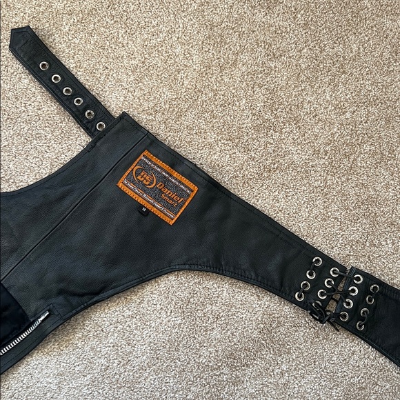 Daniel Smart Motorcycle Chaps - Picture 7 of 14